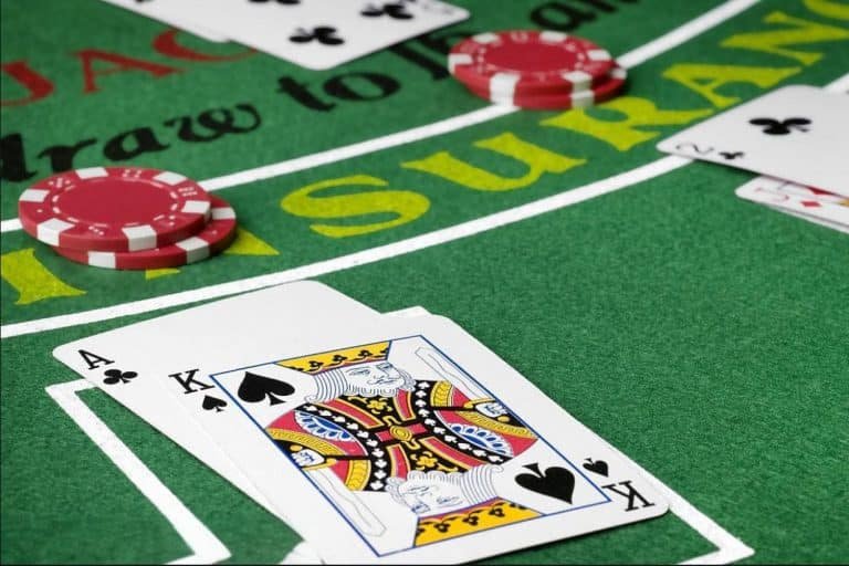 Fitur bonus Gem Saviour dengan simbol pencar dan putaran gratis yang diaktifkan